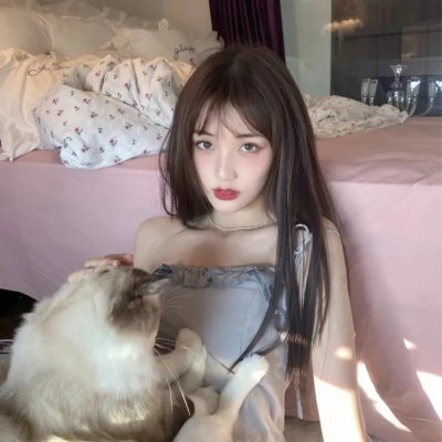 倒挂的爱丽丝